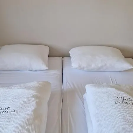 Maison De La Colline Feriehus