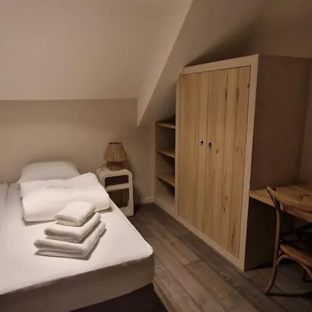 Maison De La Colline Nyaraló *