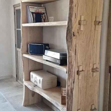 Maison De La Colline