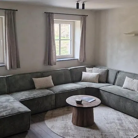 Maison De La Colline * Somme-Leuze