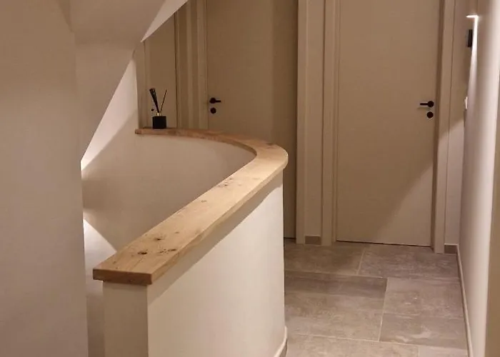 Maison De La Colline Holiday home Somme-Leuze