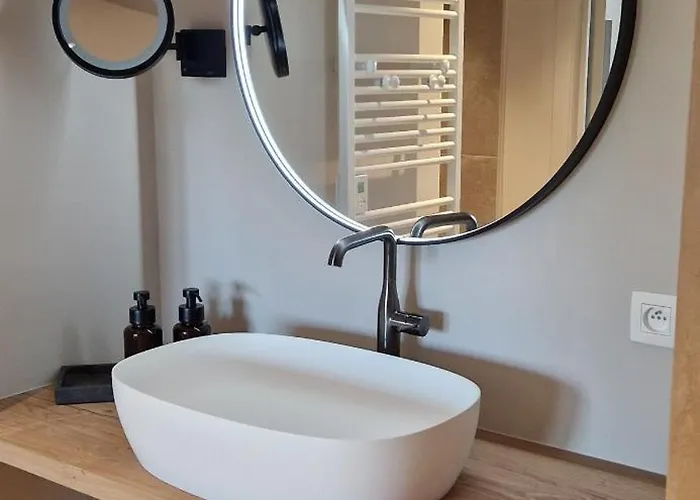 Maison De La Colline Vakantiehuis *