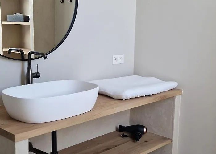 Maison De La Colline Holiday home Somme-Leuze