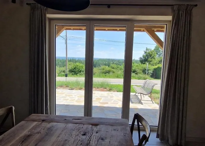 Maison De La Colline Holiday home Somme-Leuze