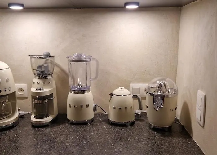 Maison De La Colline