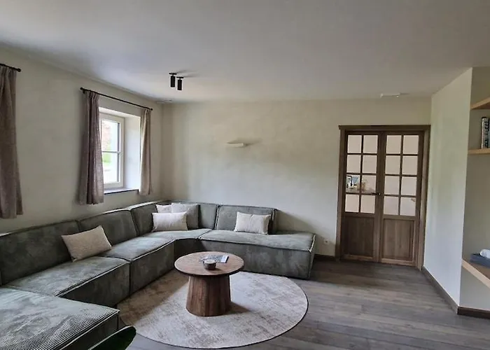 Maison De La Colline Holiday home Somme-Leuze